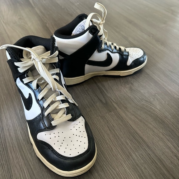 Nike dunk high top panda size 7.5 womens - Picture 1 of 3